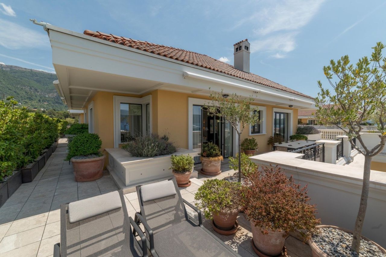 Апартаменты в Тивате, Черногория, 595 м² - фото 8