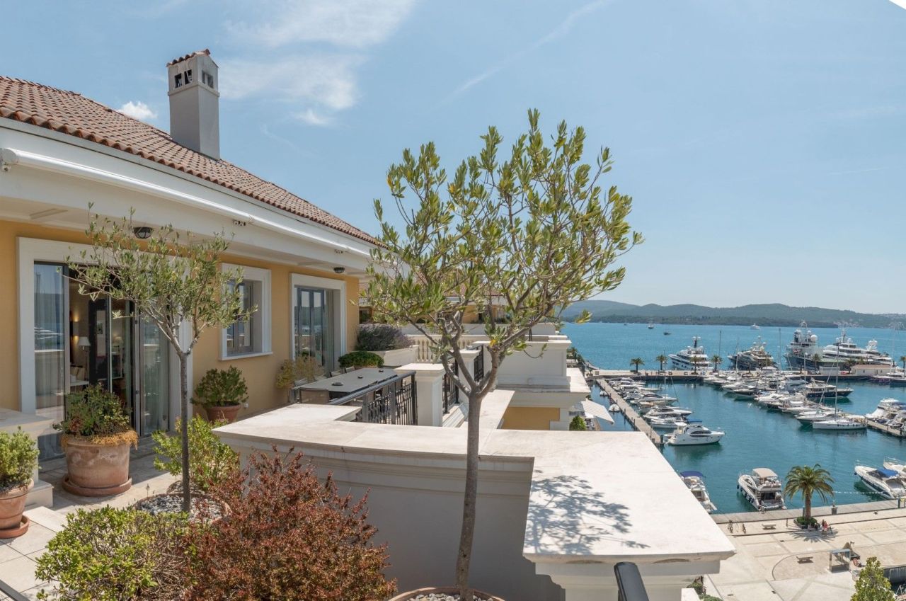 Апартаменты в Тивате, Черногория, 595 м² - фото 9