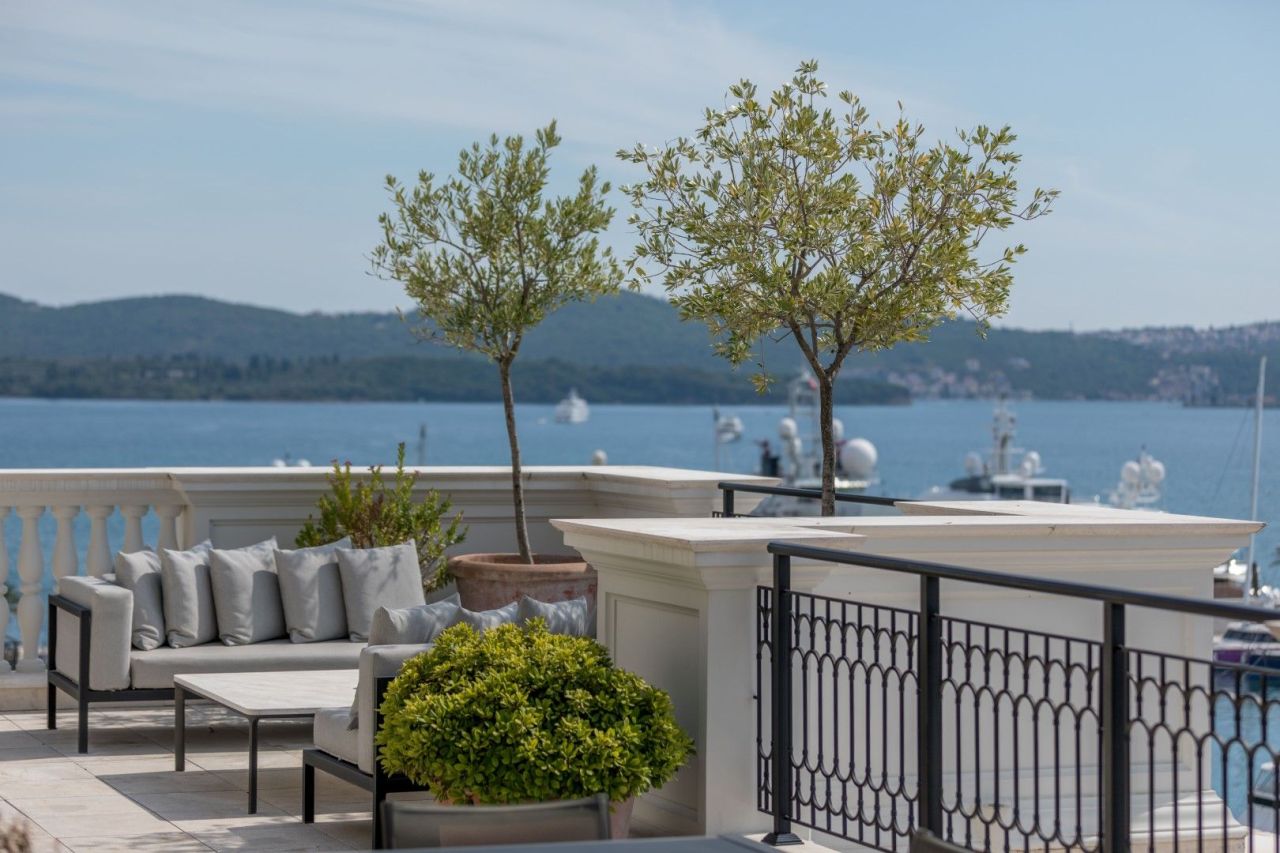 Апартаменты в Тивате, Черногория, 595 м² - фото 14