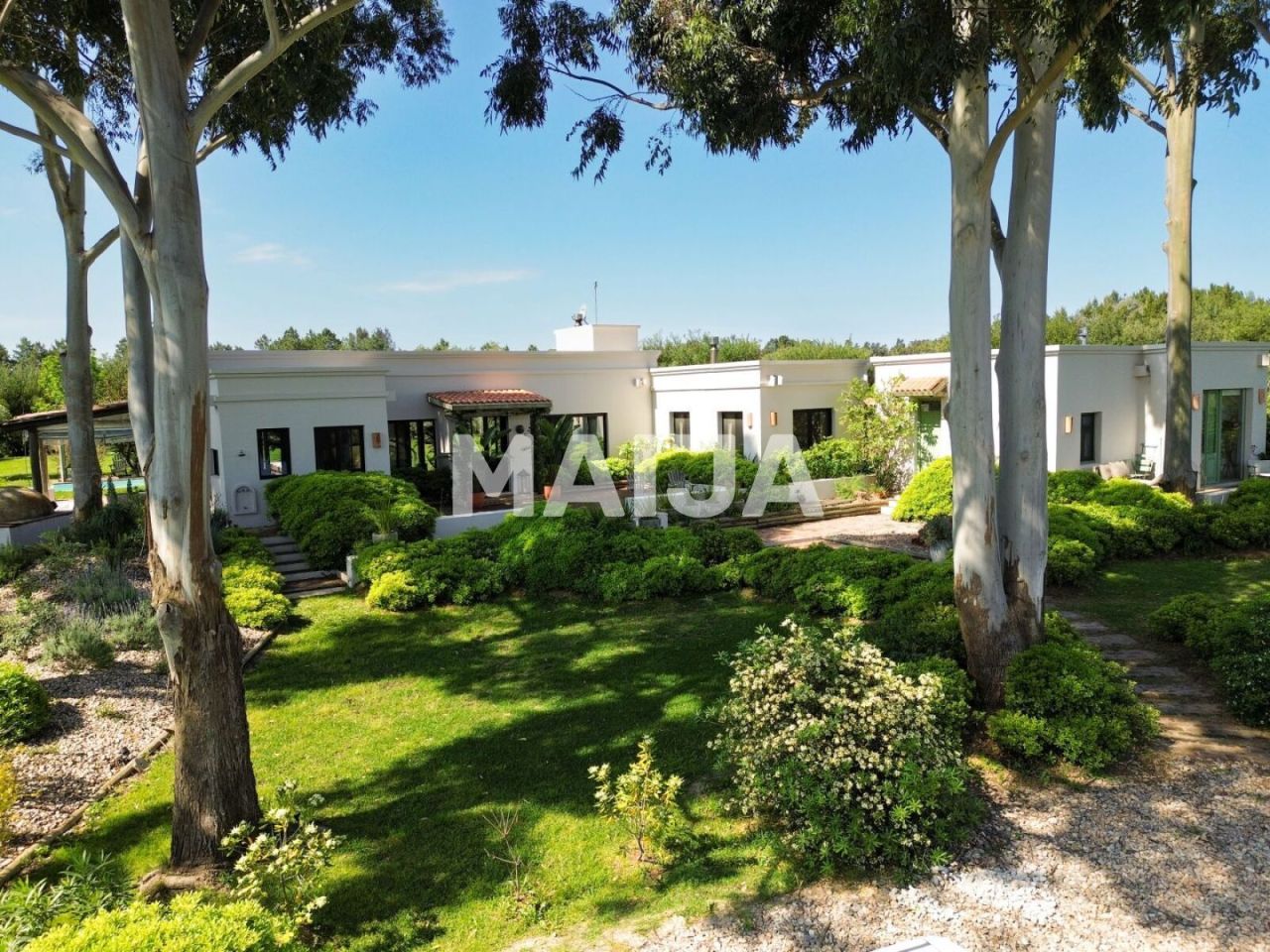 Дом San Carlos, Уругвай, 320 м² - фото 1