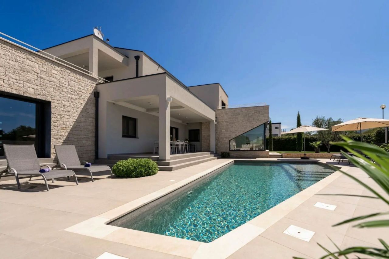 Вилла в Порече, Хорватия, 280 м² - фото 2