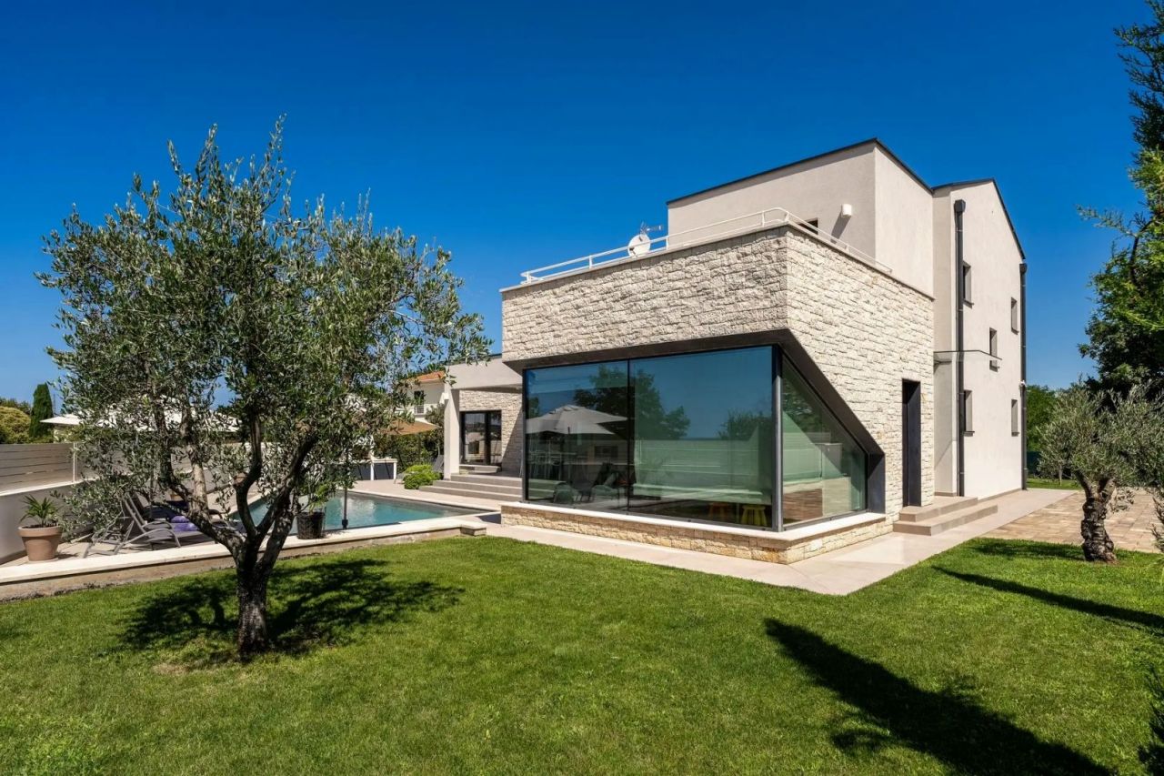 Вилла в Порече, Хорватия, 280 м² - фото 3