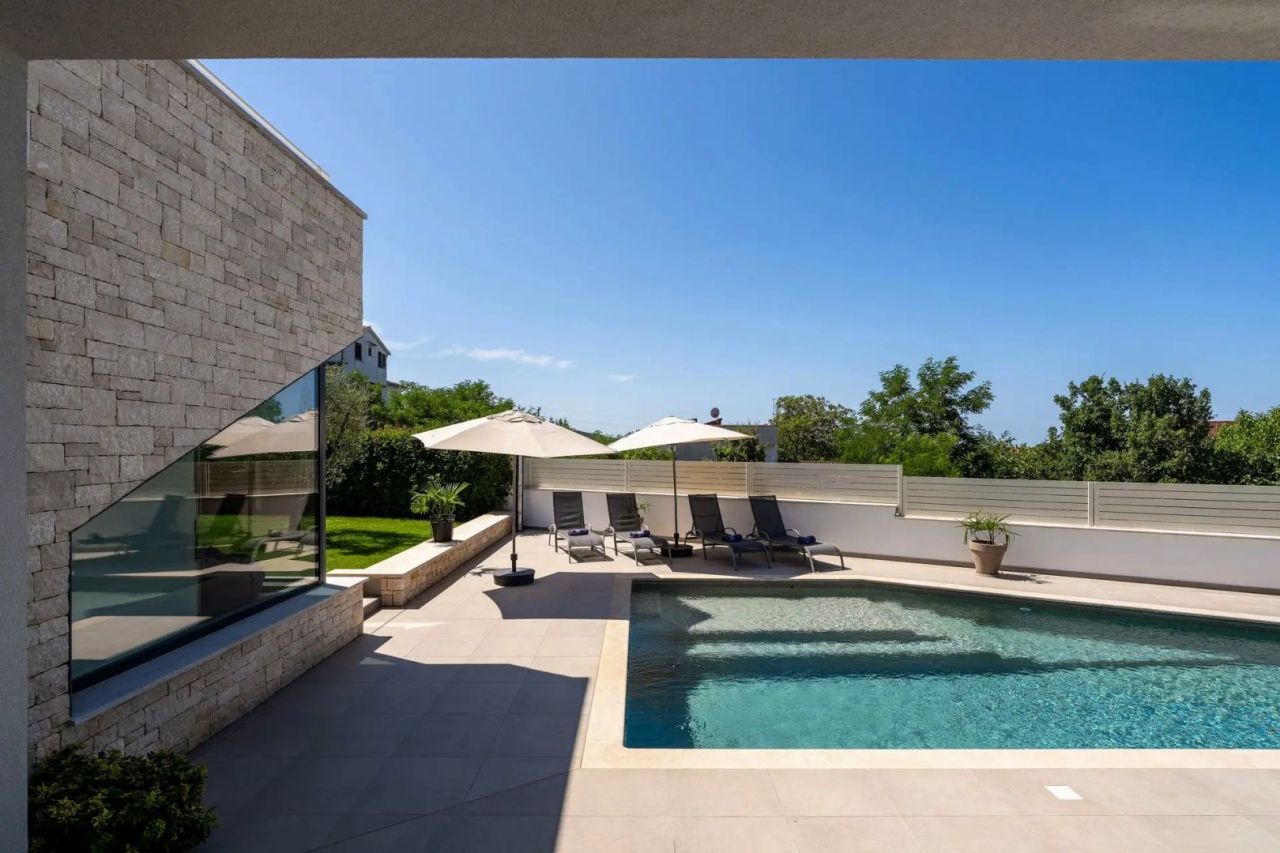 Вилла в Порече, Хорватия, 280 м² - фото 4