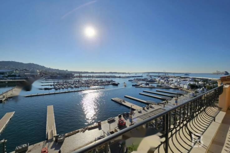 Квартира в Каннах, Франция, 121 м² - фото 1