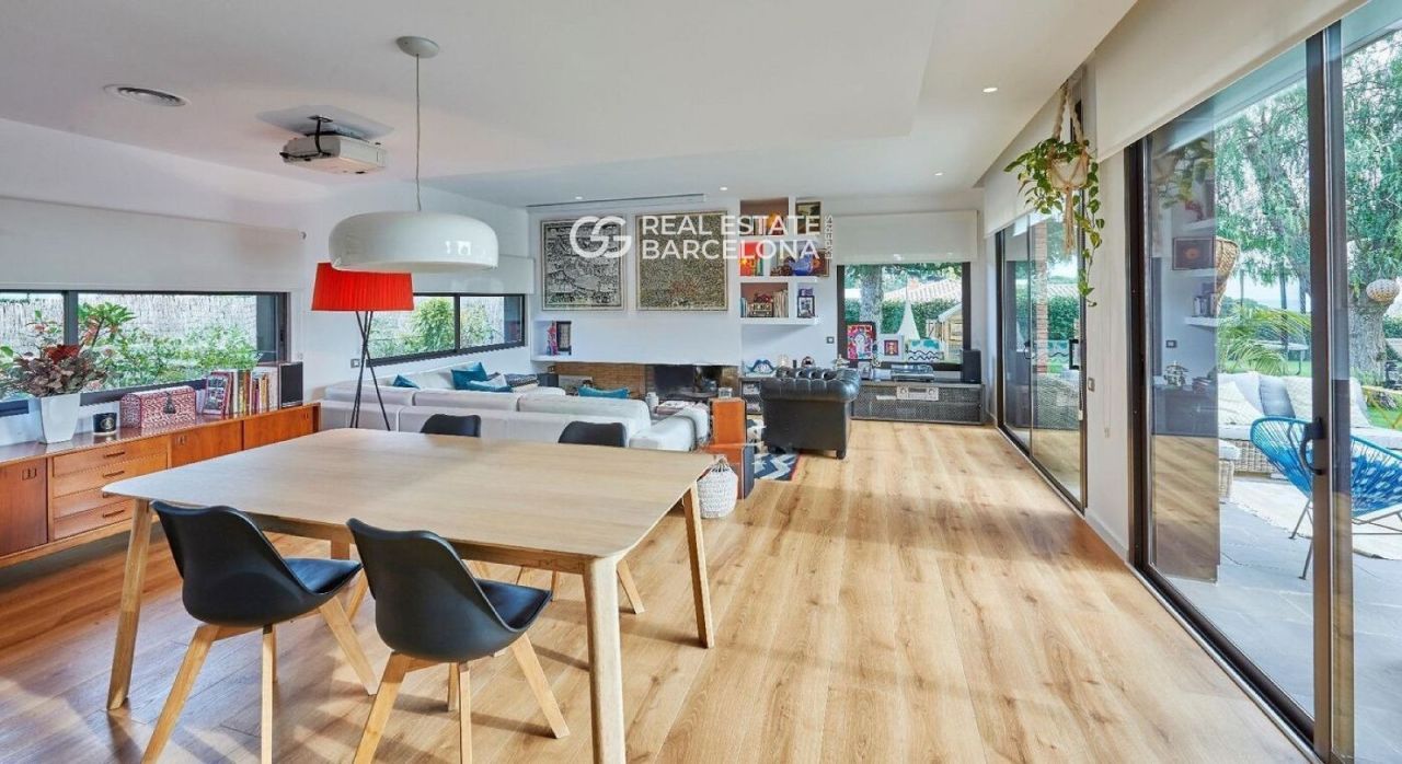 Дом Barcelona, Sant Andreu de Llavaneres, Испания, 372 м² - фото 7