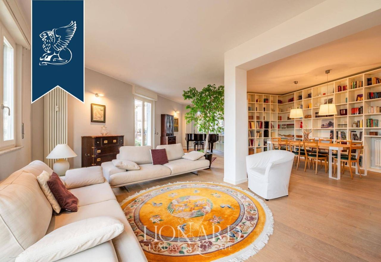 Апартаменты в Милане, Италия, 180 м² - фото 1