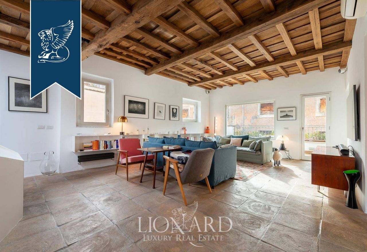 Дом в Риме, Италия, 440 м² - фото 1