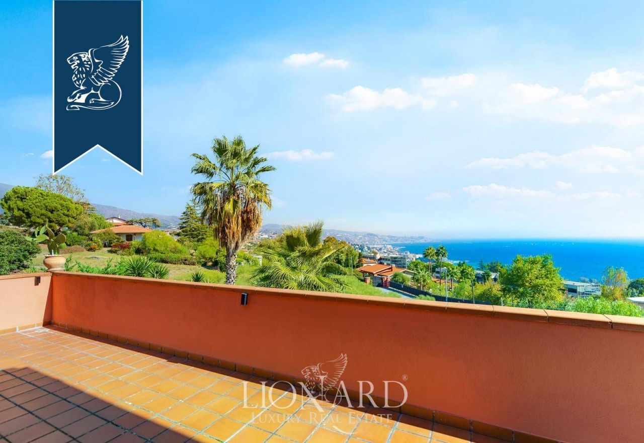 Вилла в Сан-Ремо, Италия, 600 м² - фото 6