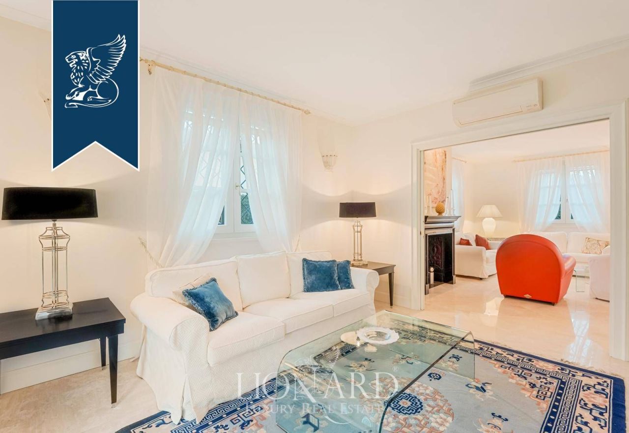 Вилла в Форте деи Марми, Италия, 326 м² - фото 8