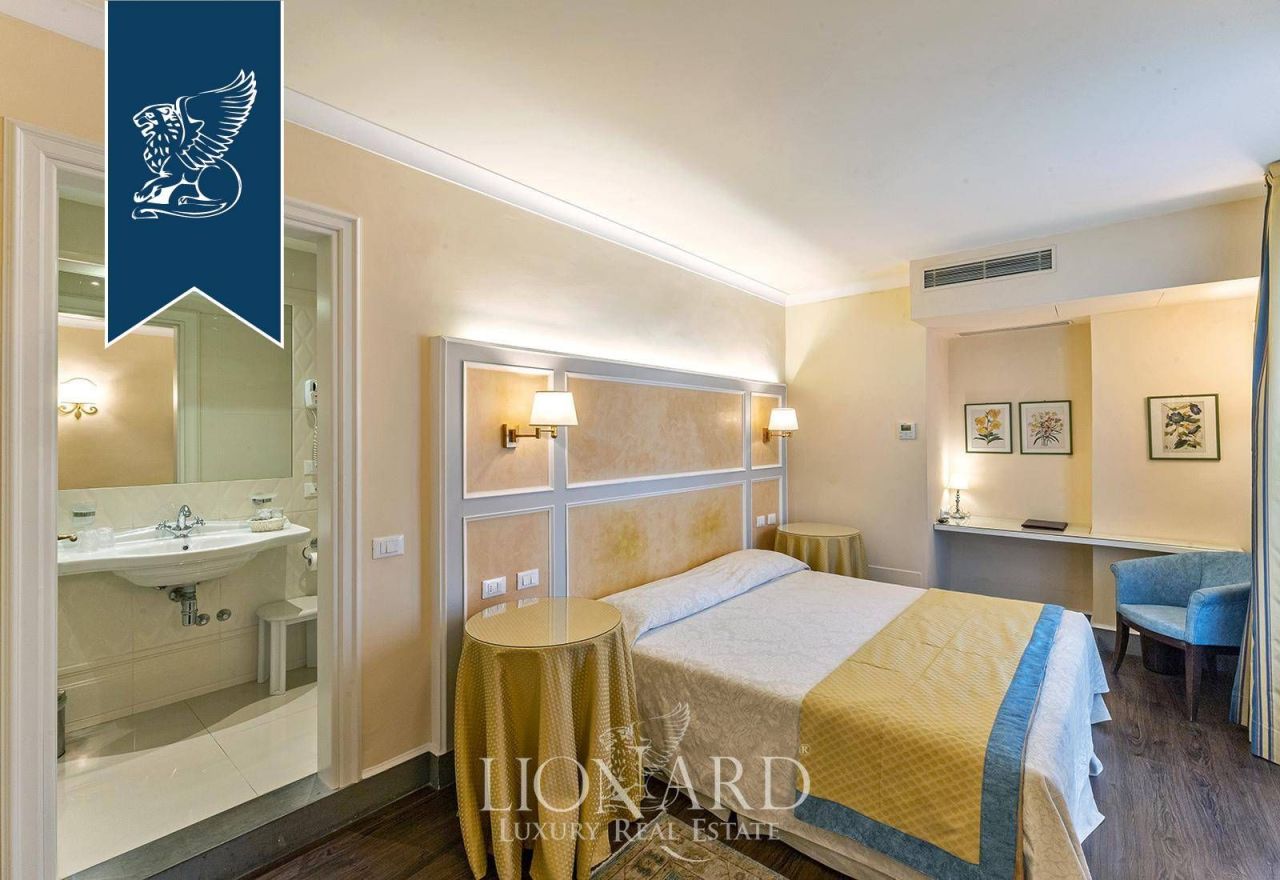 Отель, гостиница во Флоренции, Италия, 424 м² - фото 8