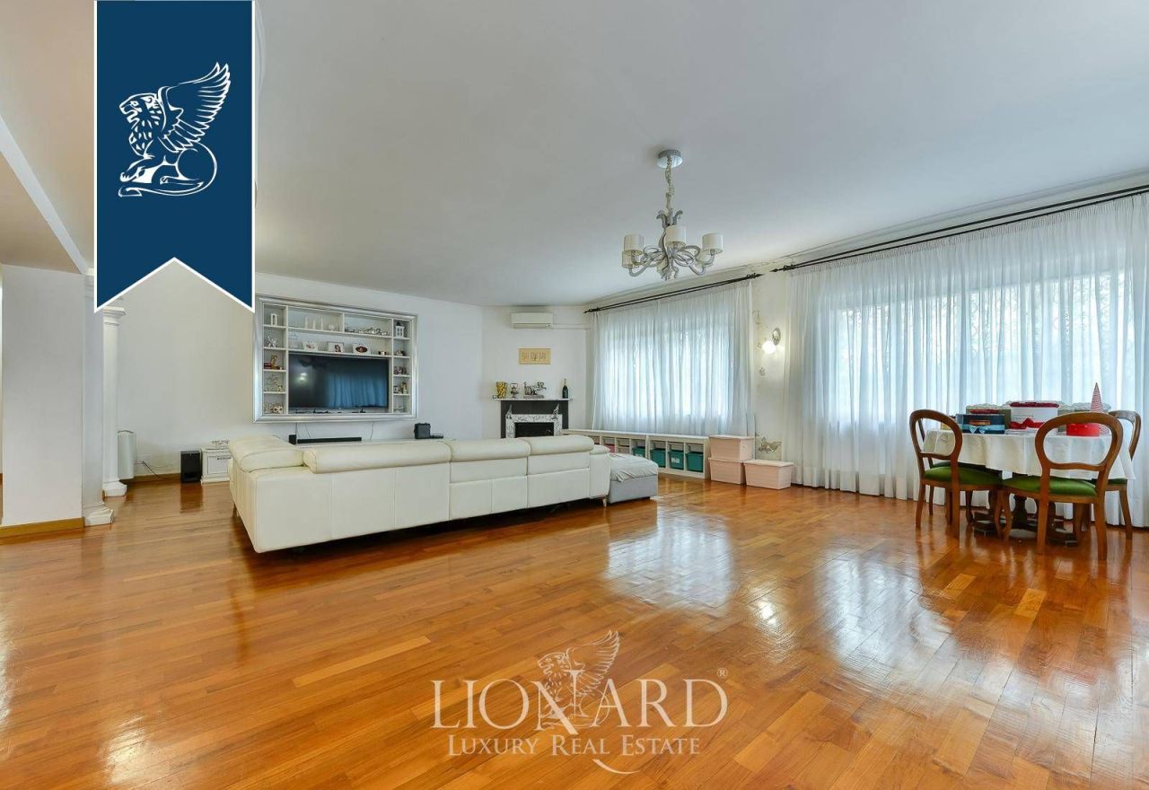 Вилла в Риме, Италия, 1 600 м² - фото 8