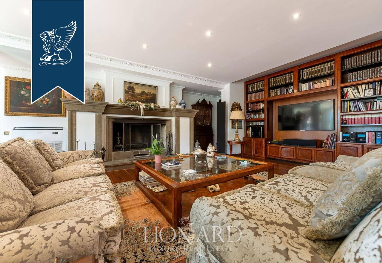 Вилла в Риме, Италия, 1 300 м² - фото 10