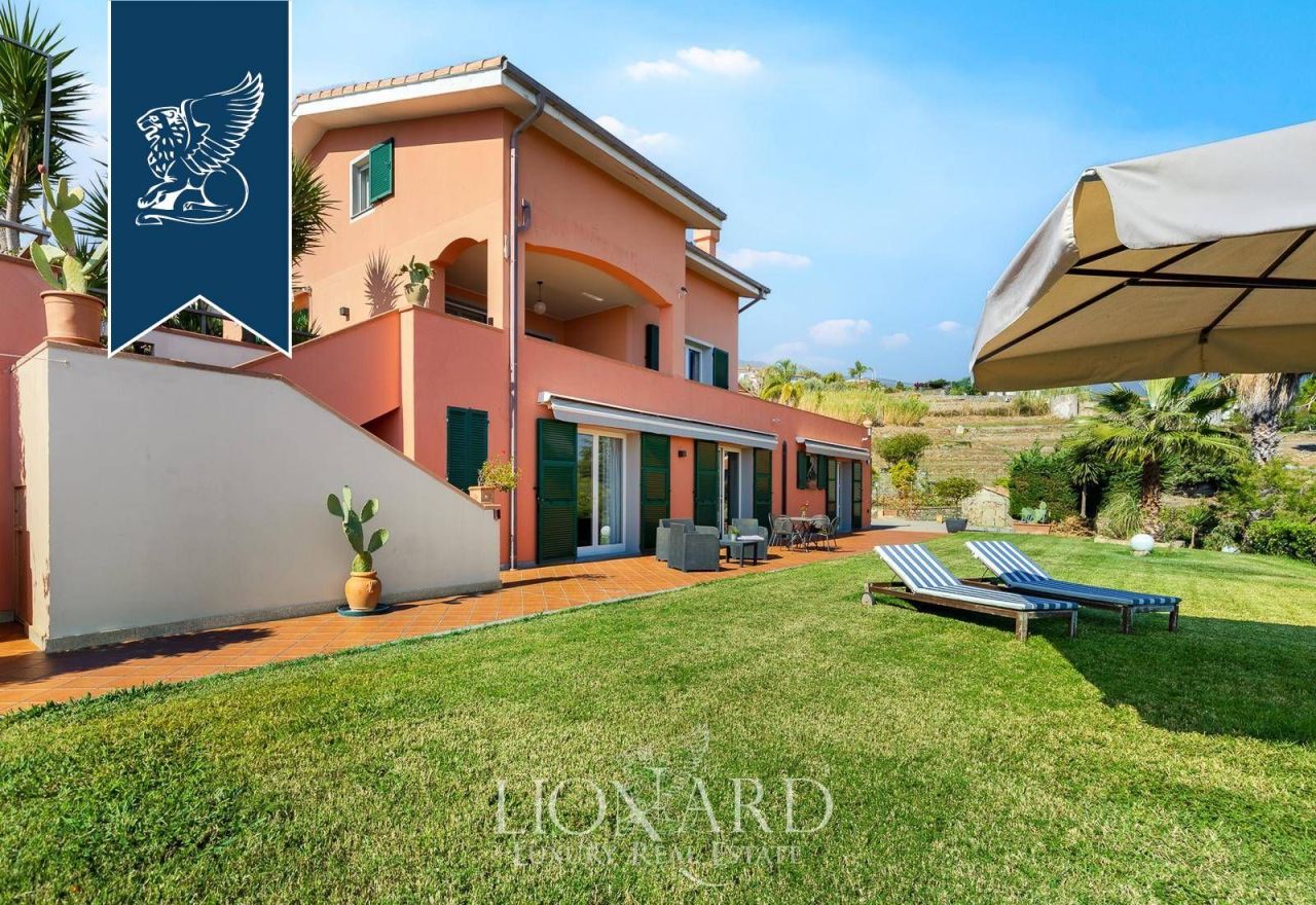 Вилла в Сан-Ремо, Италия, 600 м² - фото 13