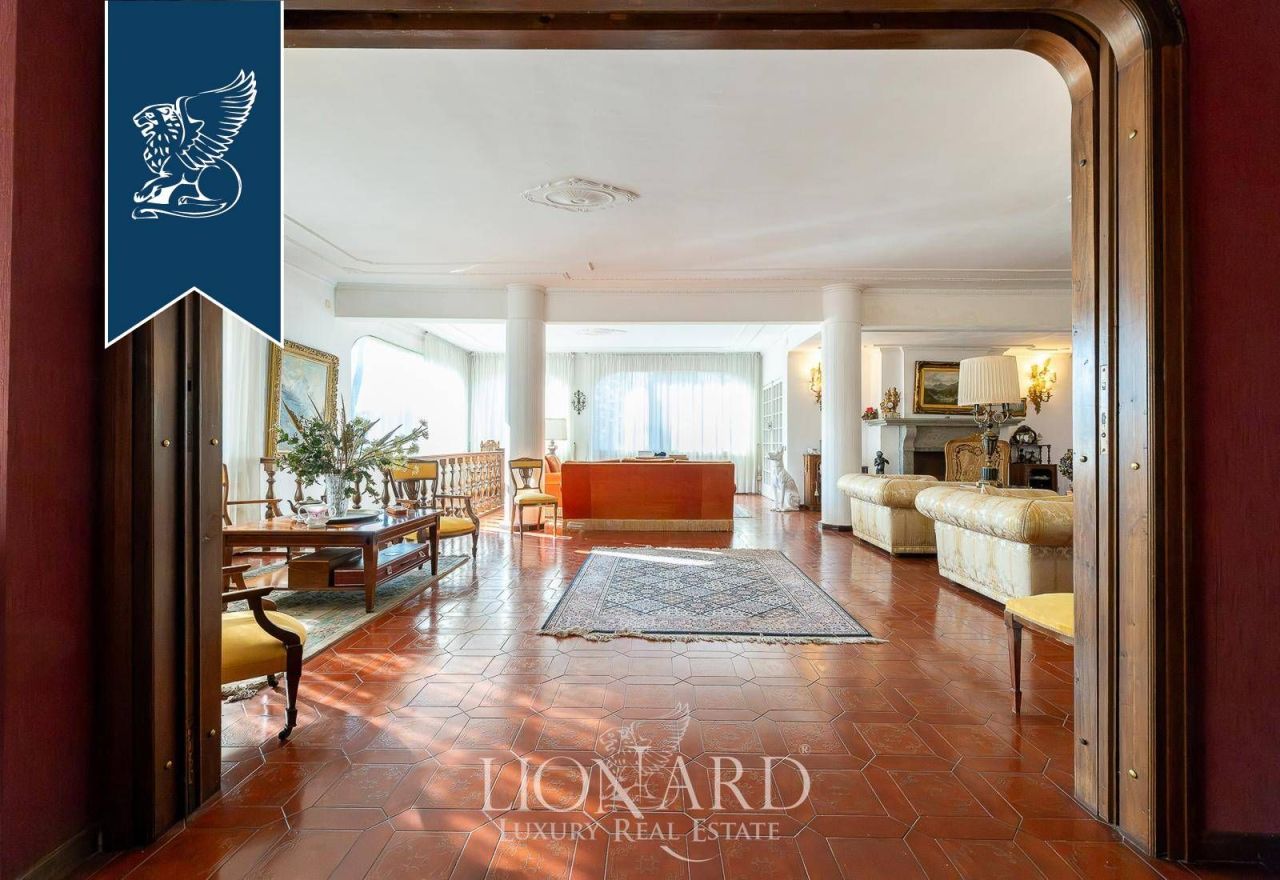 Вилла в Риме, Италия, 1 300 м² - фото 15