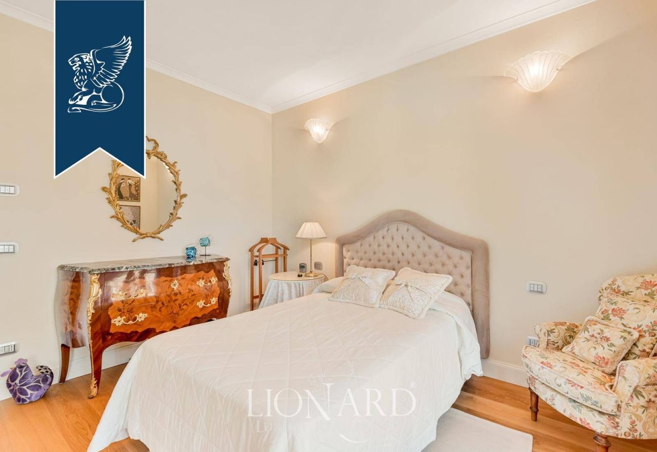 Вилла в Форте деи Марми, Италия, 326 м² - фото 16