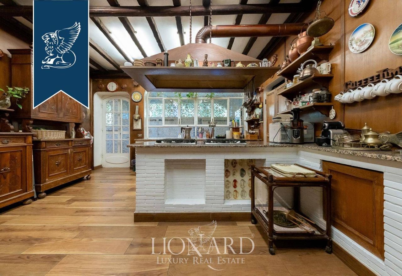 Вилла в Риме, Италия, 1 300 м² - фото 18