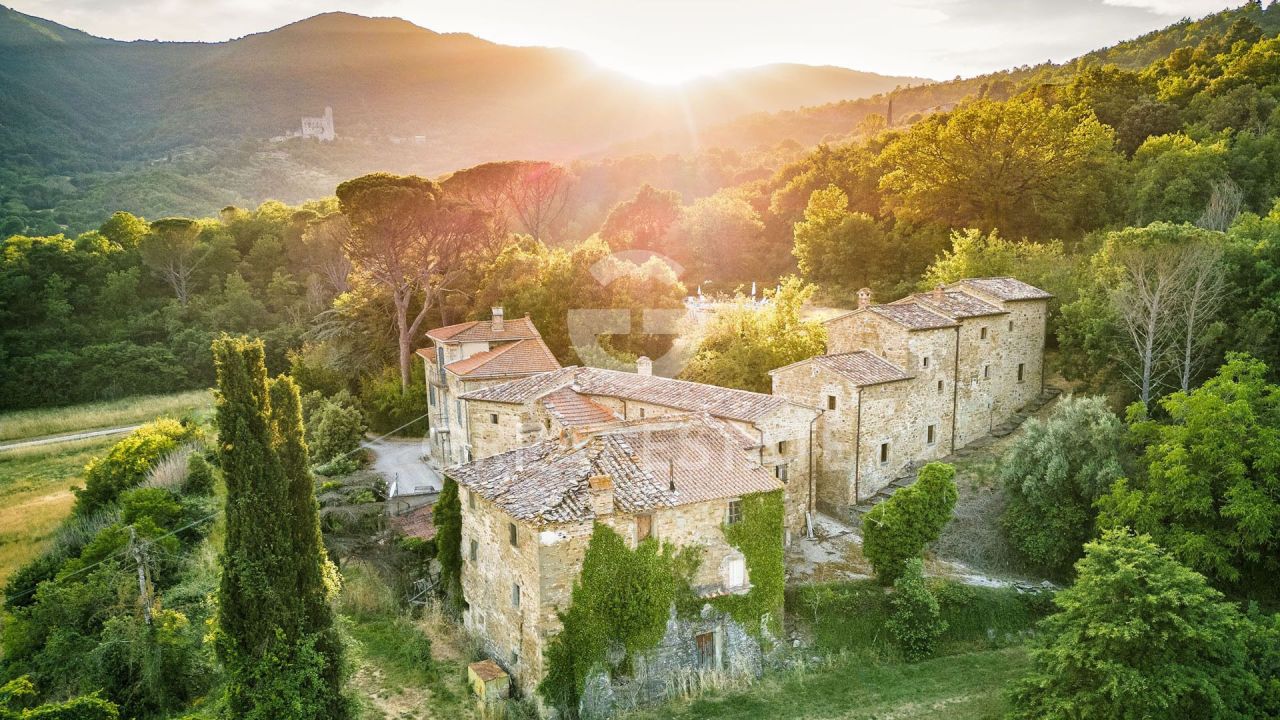 Дом в Кортоне, Италия, 2 200 м² - фото 17