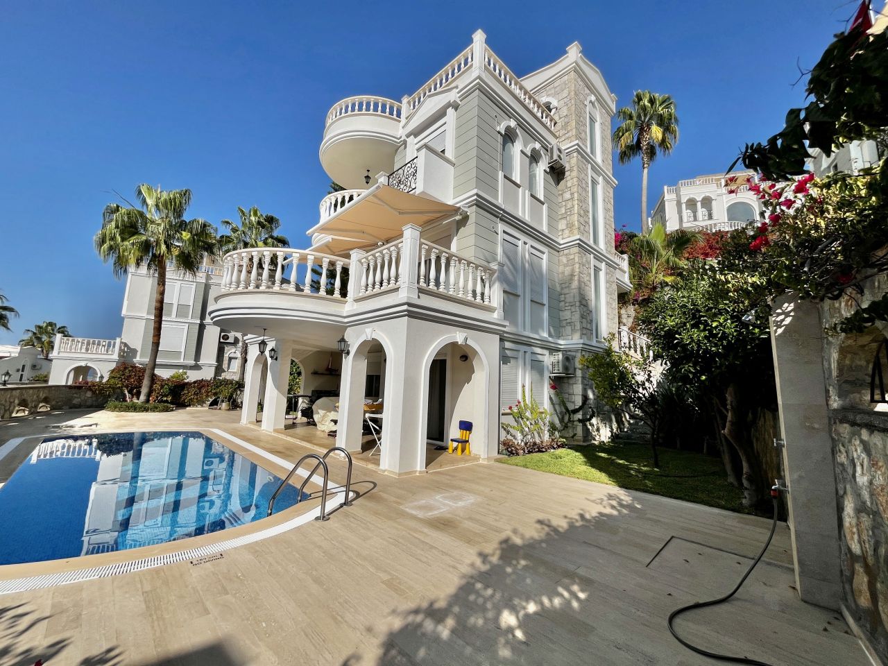 Вилла в Алании, Турция, 252 м² - фото 1