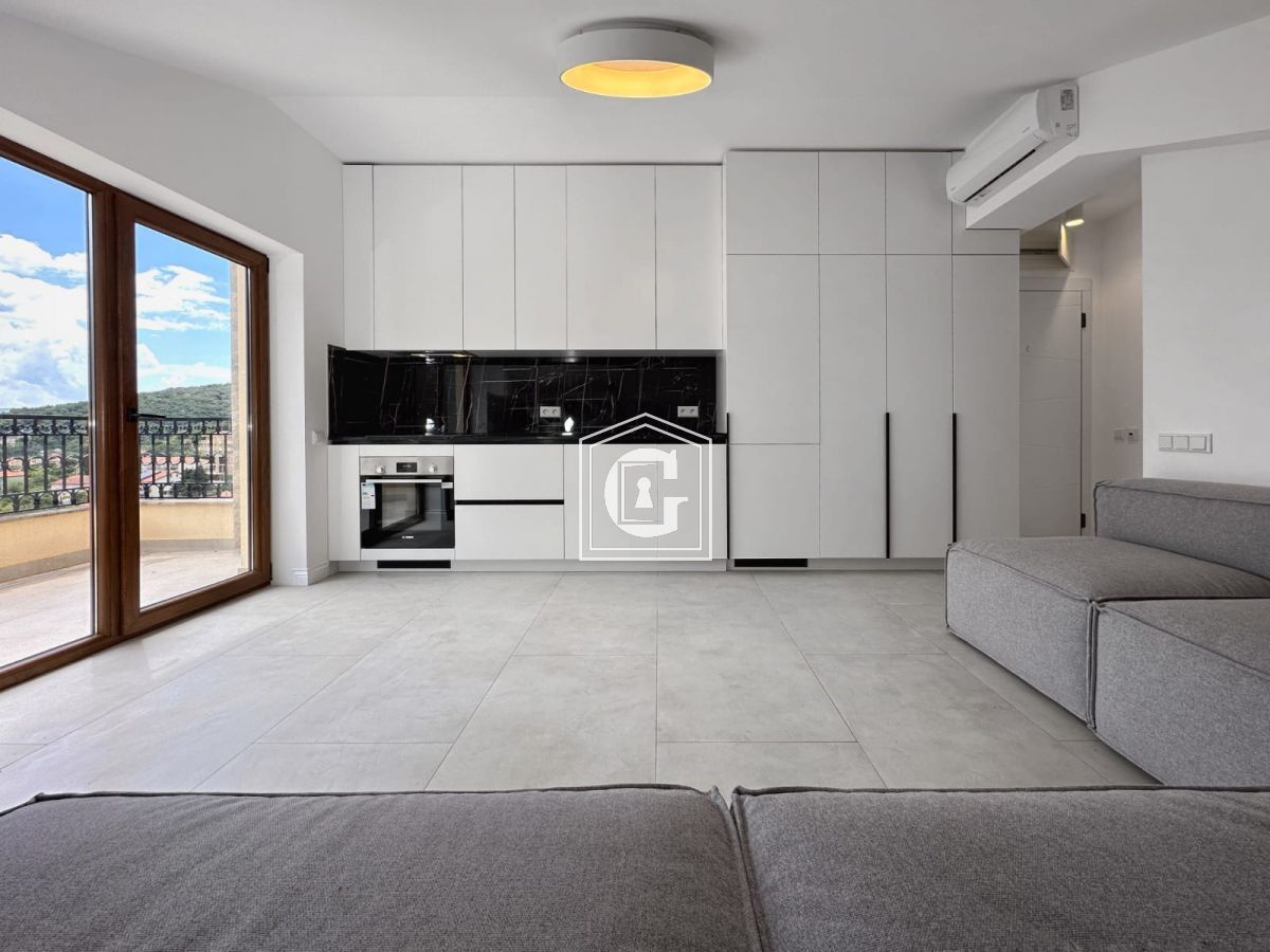 Апартаменты в Каменари, Черногория, 40 м² - фото 2