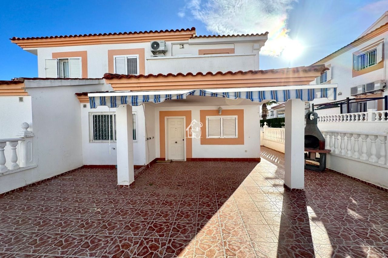 Шале в Ориуэла Коста, Испания, 160 м² - фото 1