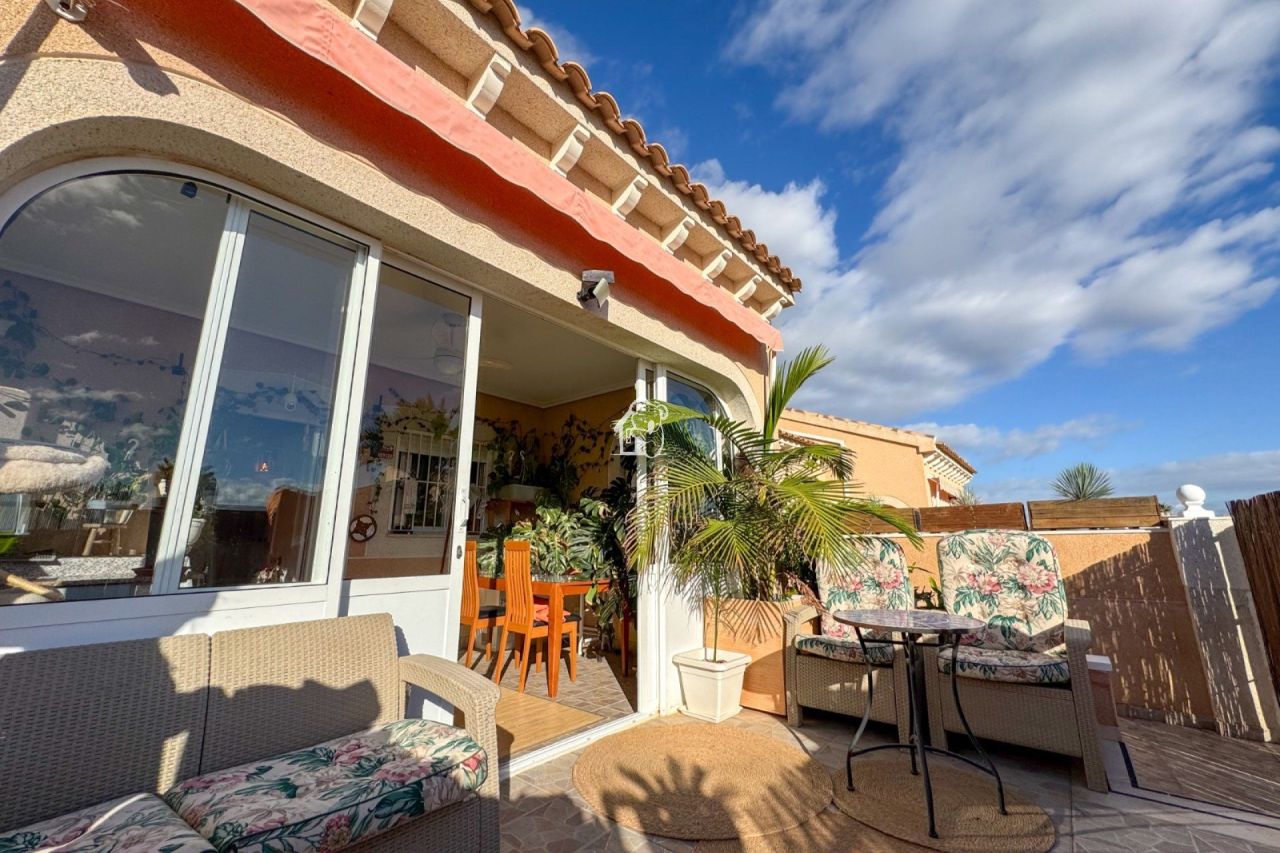 Дом в Сьюдад-Кесада, Испания, 100 м² - фото 2