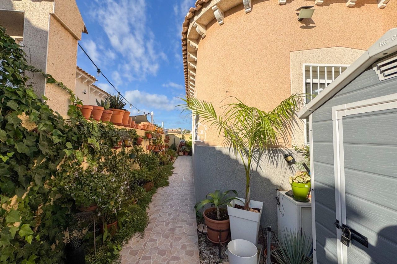 Дом в Сьюдад-Кесада, Испания, 100 м² - фото 6