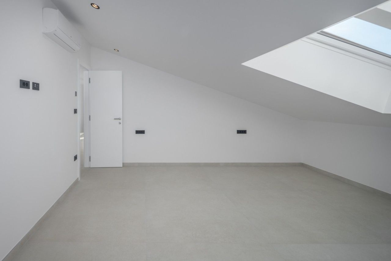 Квартира в Ровини, Хорватия, 170 м² - фото 18