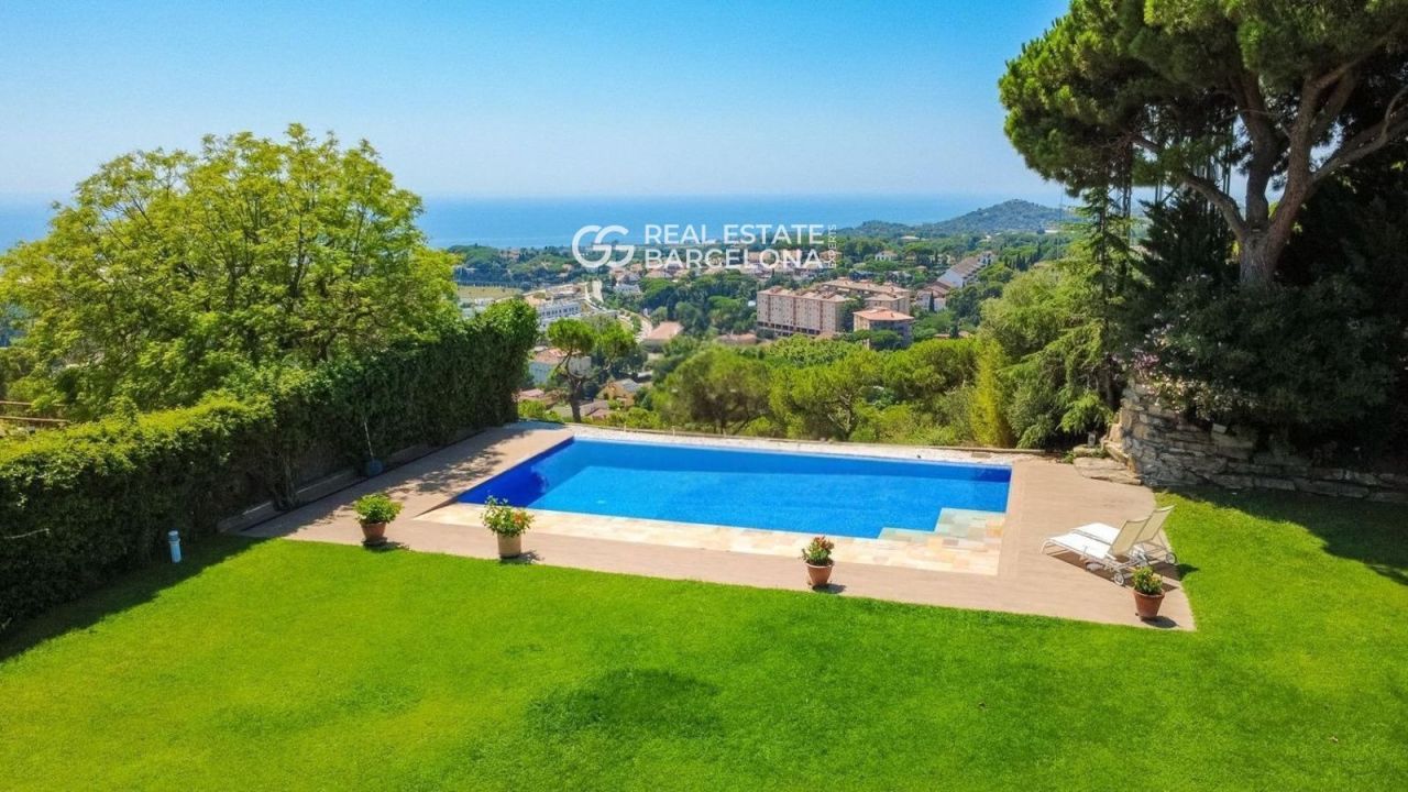 Дом Barcelona, Sant Andreu de Llavaneres, Испания, 784 м² - фото 3