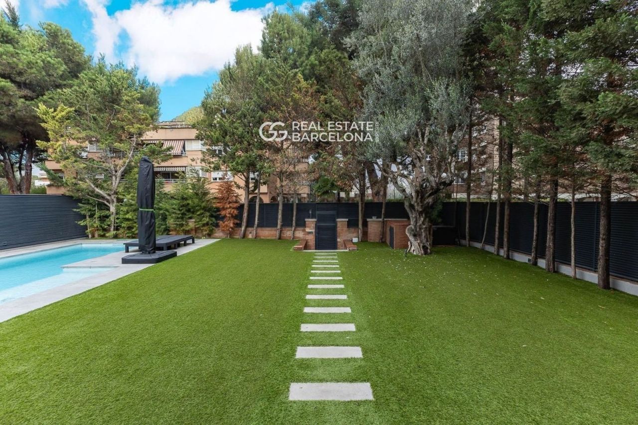 Шале в Барселоне, Испания, 231 м² - фото 3