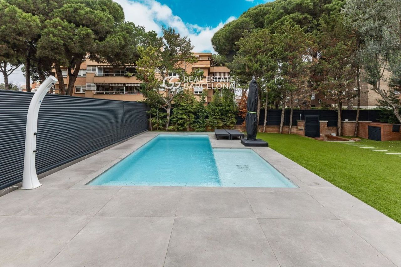 Шале в Барселоне, Испания, 231 м² - фото 6