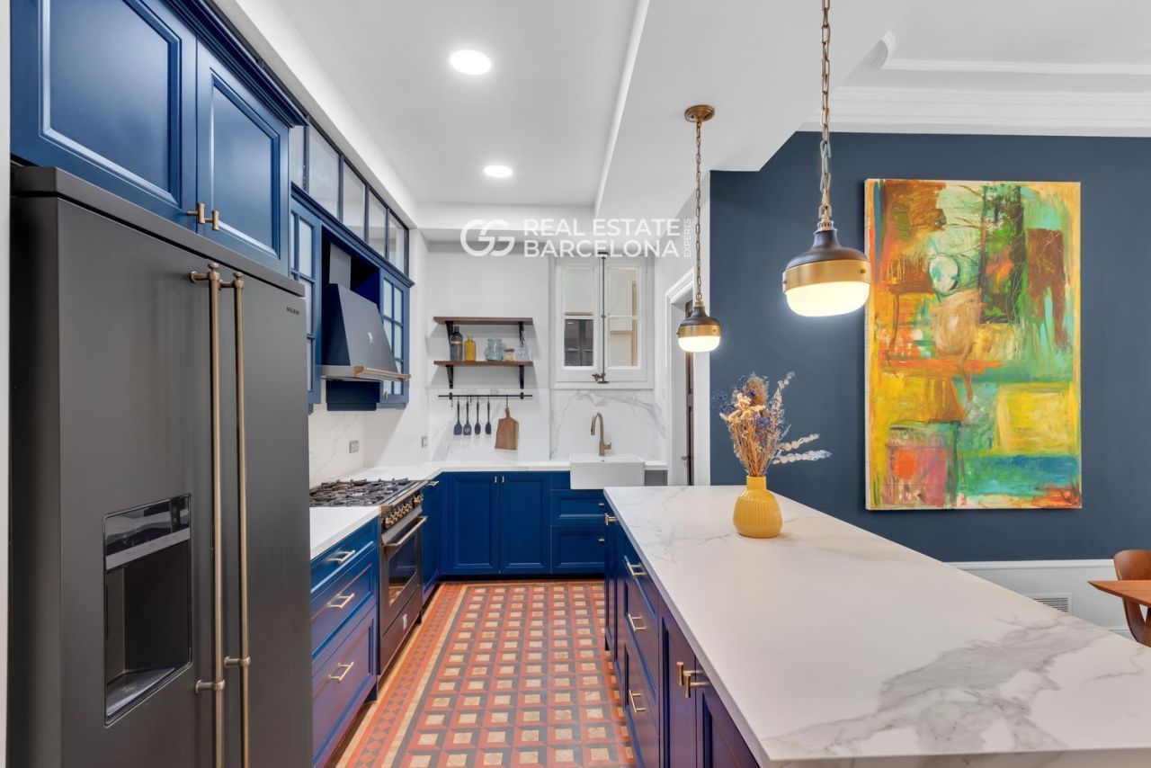 Квартира в Барселоне, Испания, 209 м² - фото 8