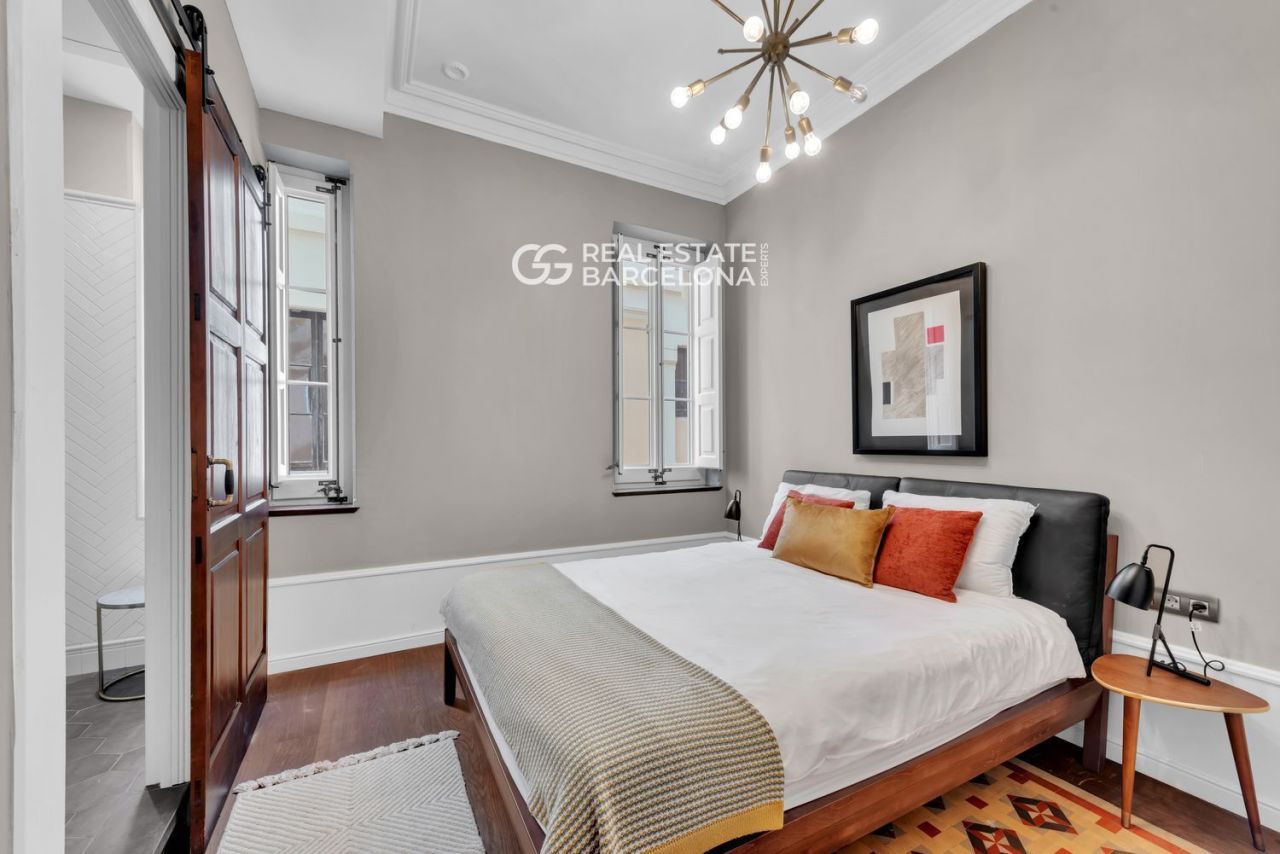 Квартира в Барселоне, Испания, 209 м² - фото 11