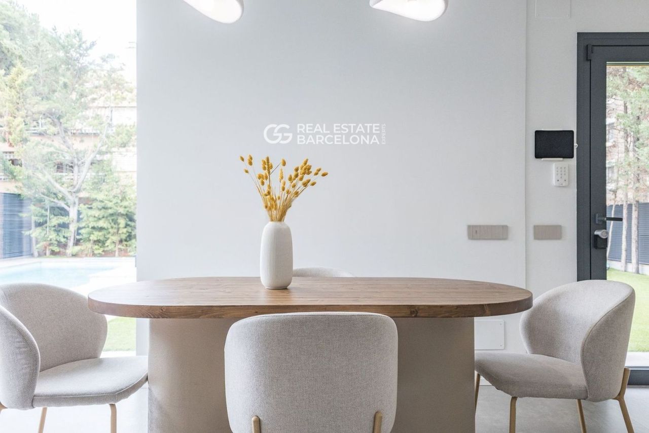 Шале в Барселоне, Испания, 231 м² - фото 16