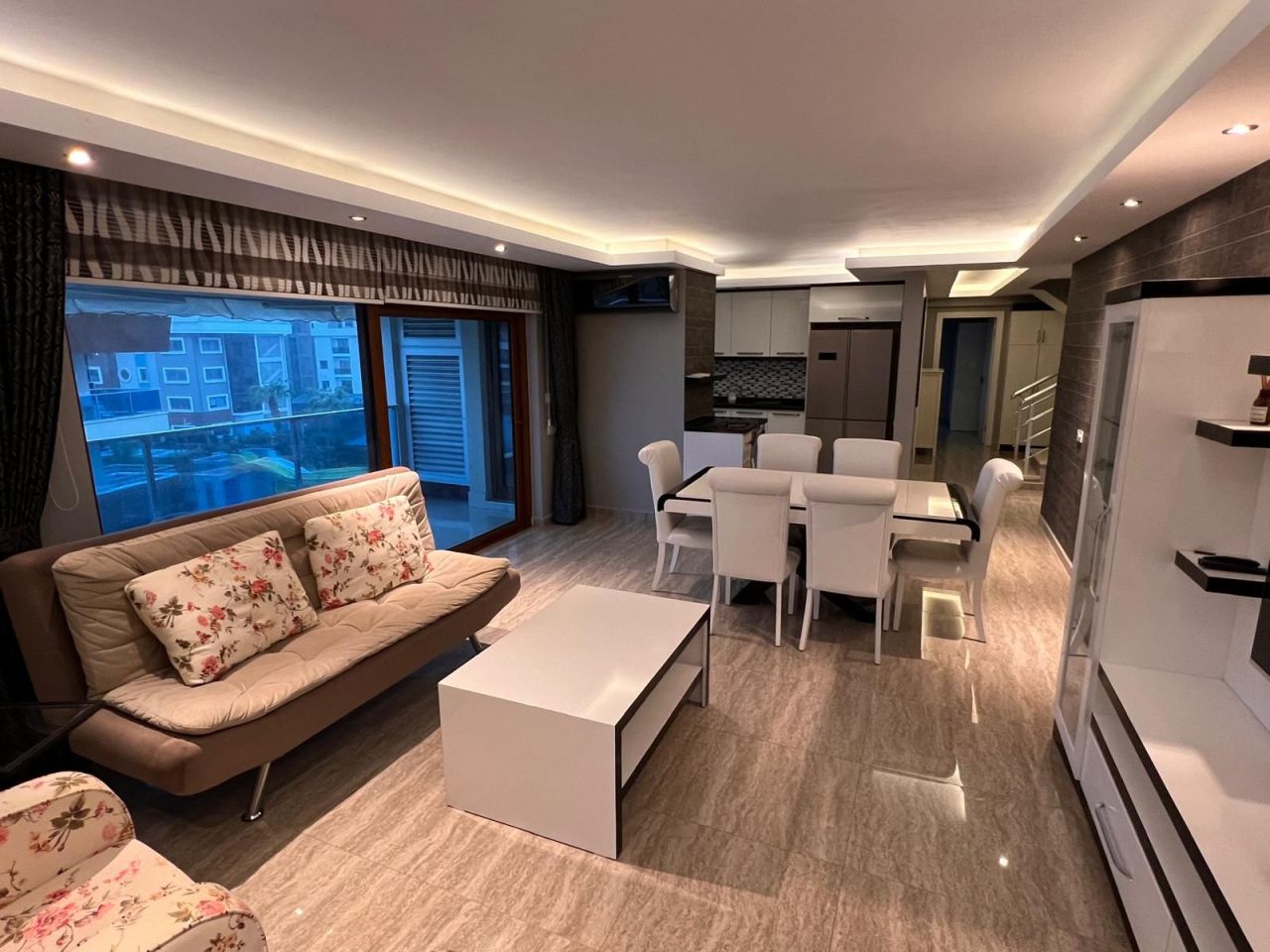 Апартаменты в Алании, Турция, 261 м² - фото 1