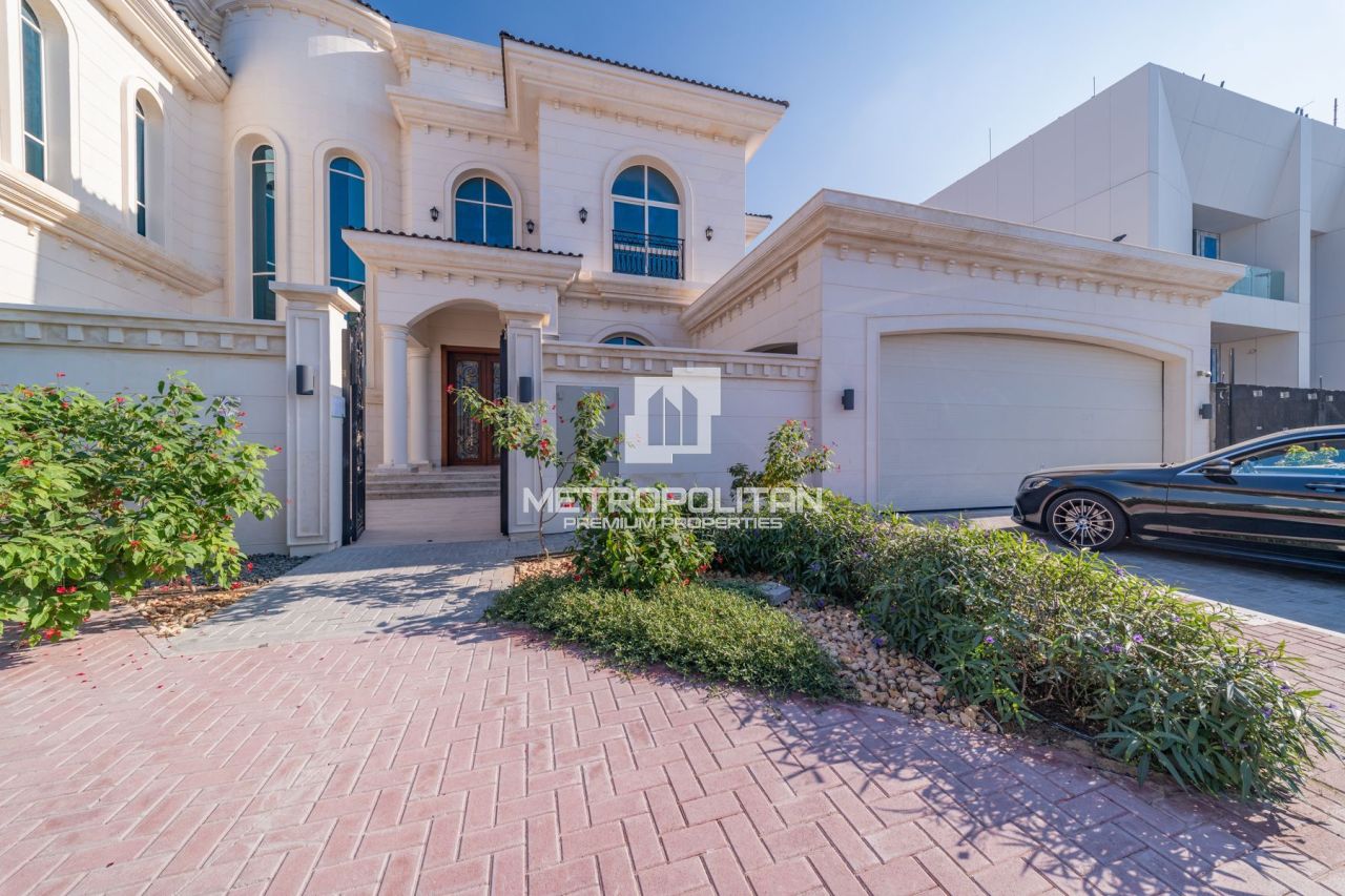 Вилла в Дубае, ОАЭ, 994 м² - фото 1