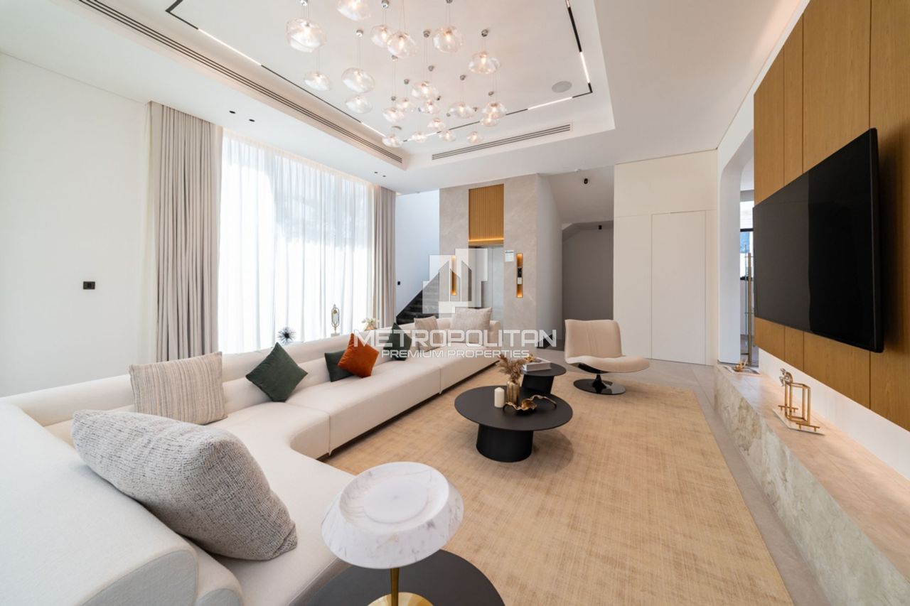 Вилла в Дубае, ОАЭ, 1 377 м² - фото 4