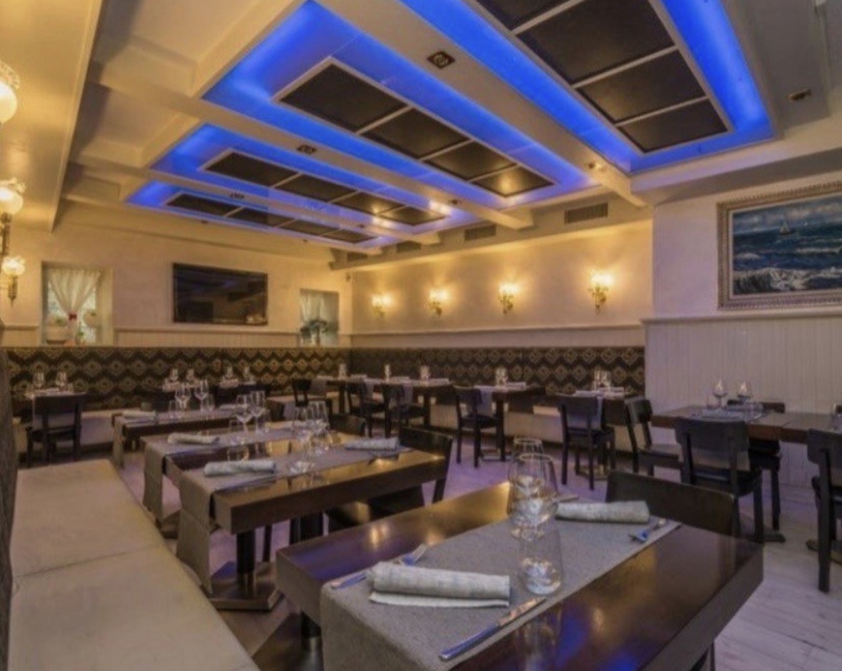 Кафе, ресторан в Кампионе-д'Италия, Италия, 338 м² - фото 4