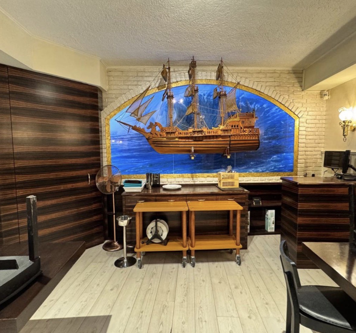 Кафе, ресторан в Кампионе-д'Италия, Италия, 338 м² - фото 12