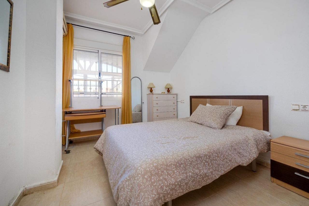 Бунгало в Торревьехе, Испания, 76 м² - фото 12