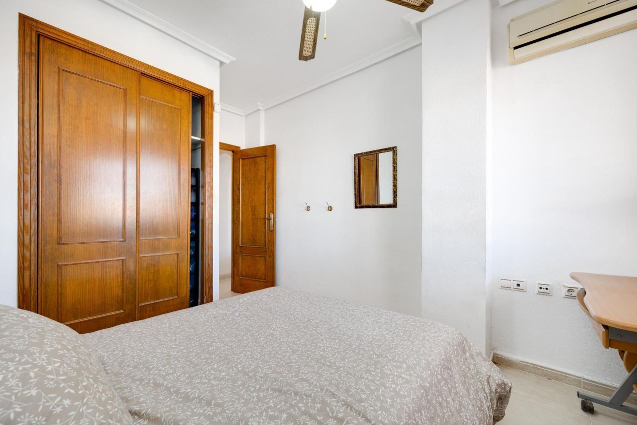 Бунгало в Торревьехе, Испания, 76 м² - фото 13