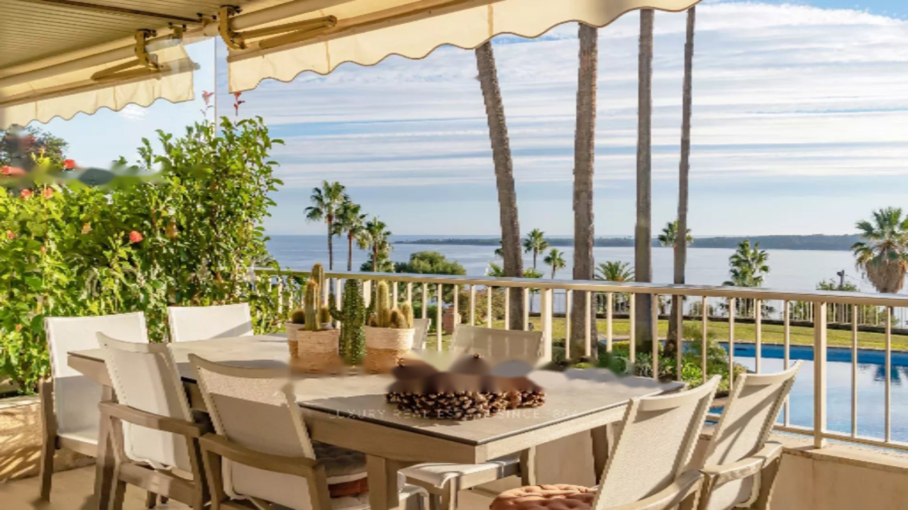 Квартира в Каннах, Франция, 127 м² - фото 1