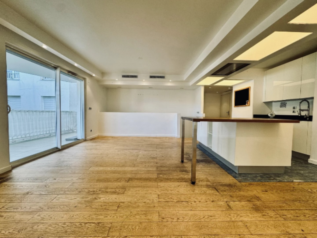 Квартира в Каннах, Франция, 137 м² - фото 2