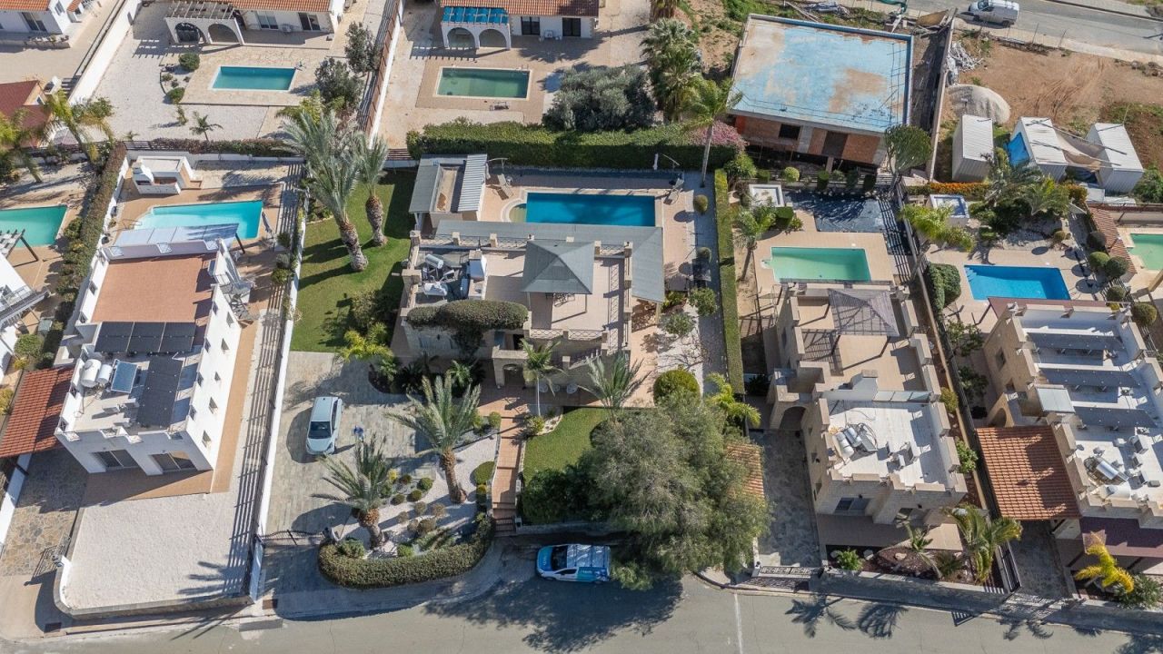 Вилла в Пафосе, Кипр, 180 м² - фото 2