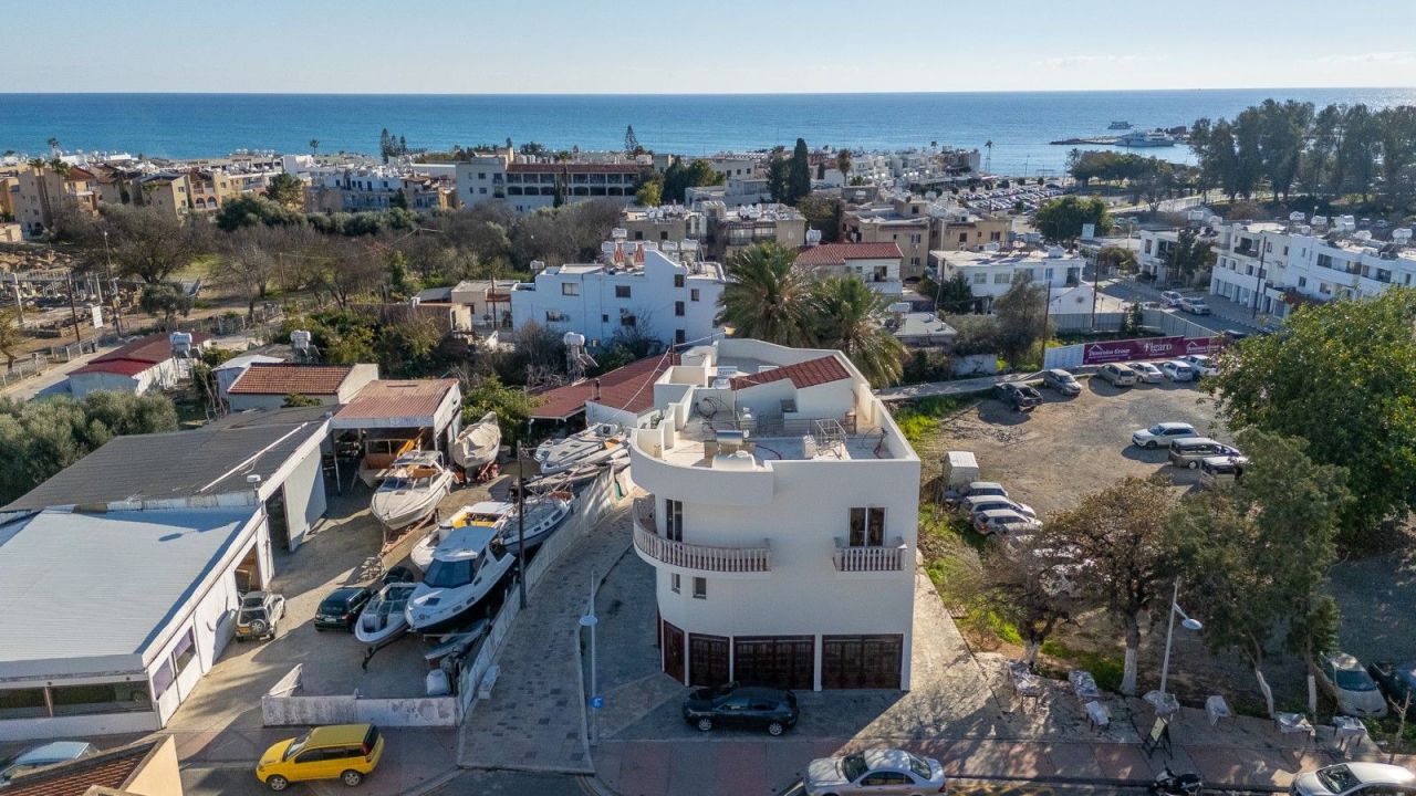 Коммерческая недвижимость в Пафосе, Кипр, 254 м² - фото 4