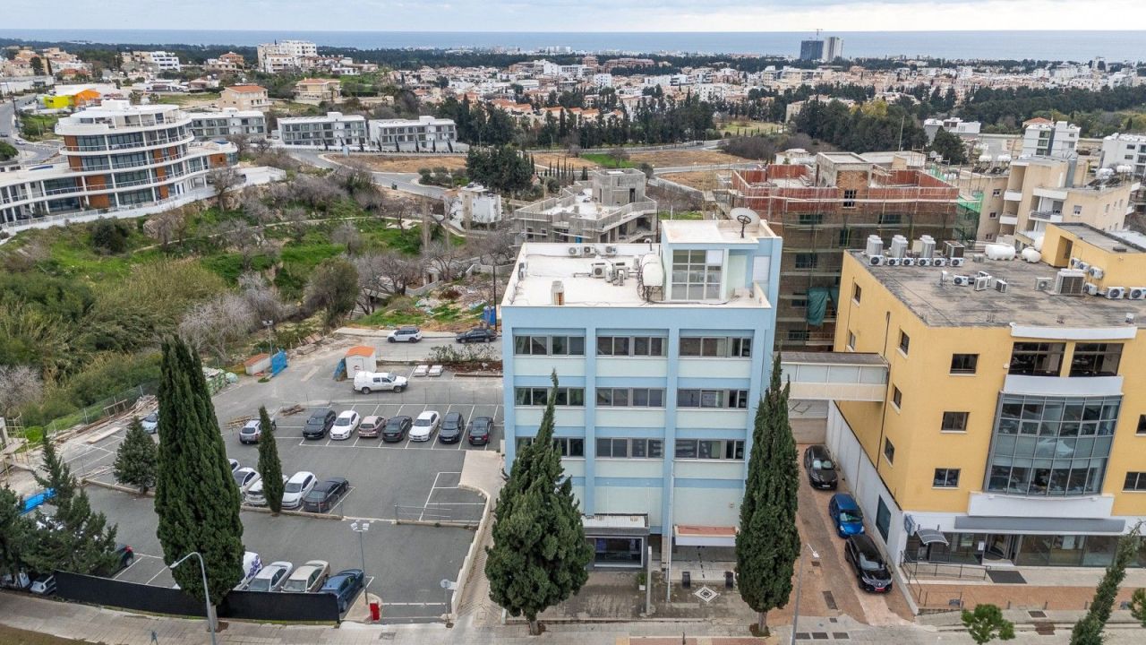 Коммерческая недвижимость в Пафосе, Кипр, 836 м² - фото 6