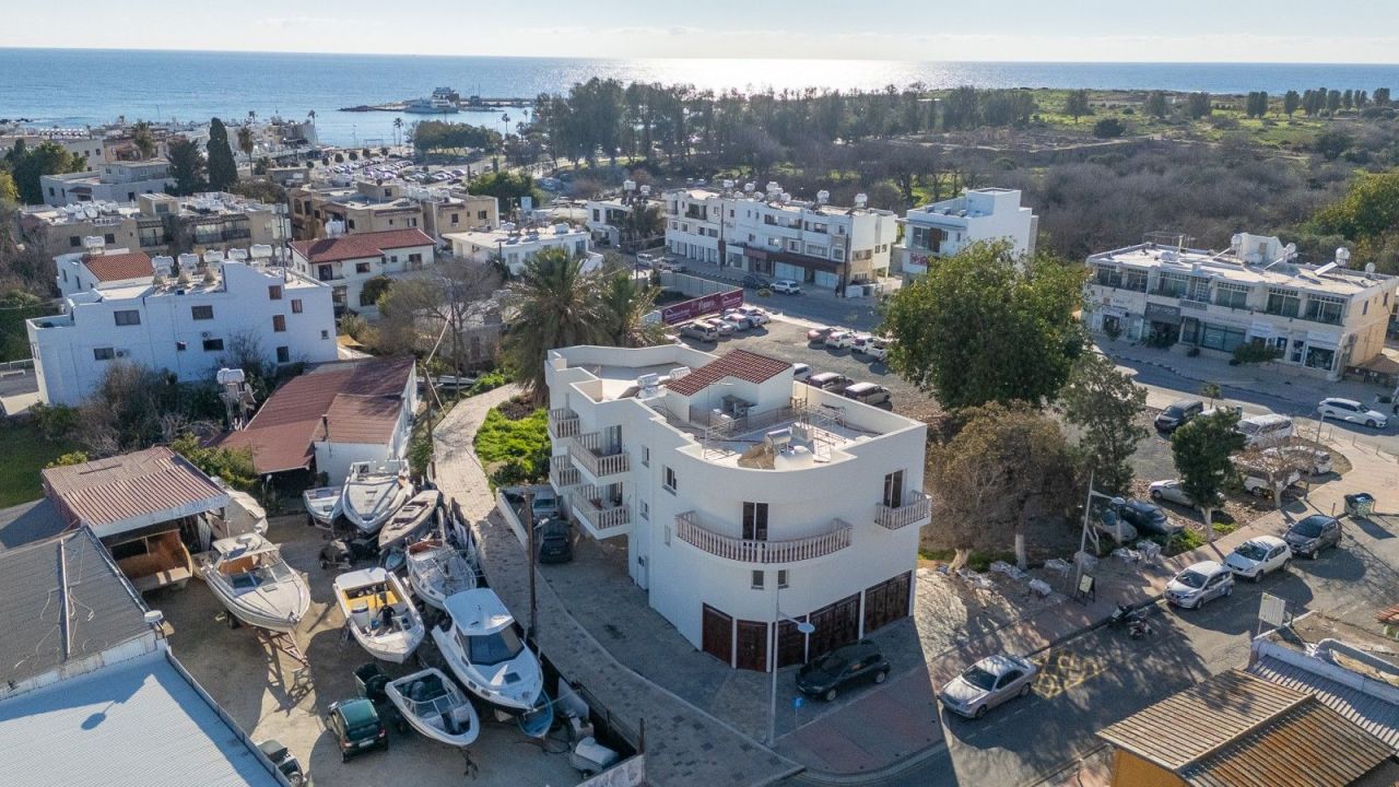 Коммерческая недвижимость в Пафосе, Кипр, 254 м² - фото 9