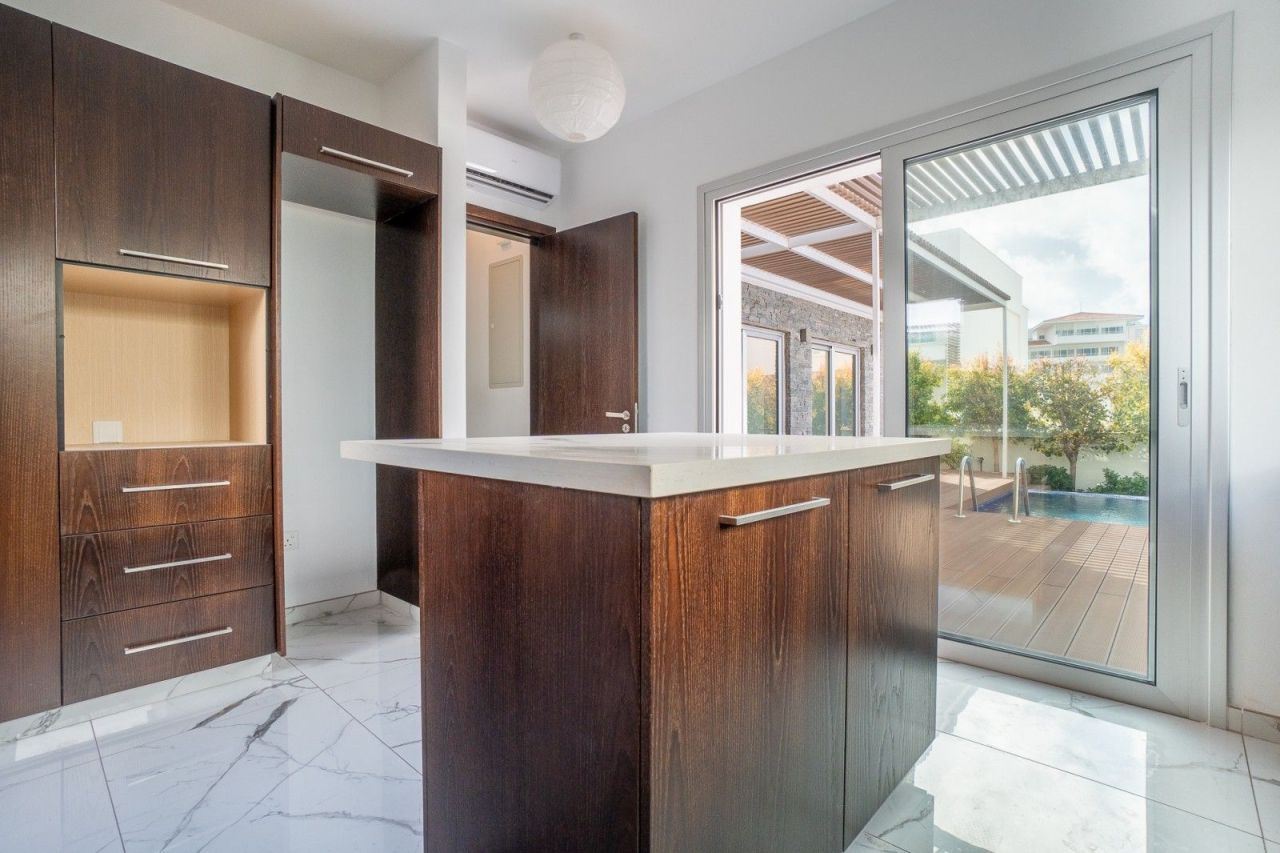 Вилла в Пафосе, Кипр, 283 м² - фото 11