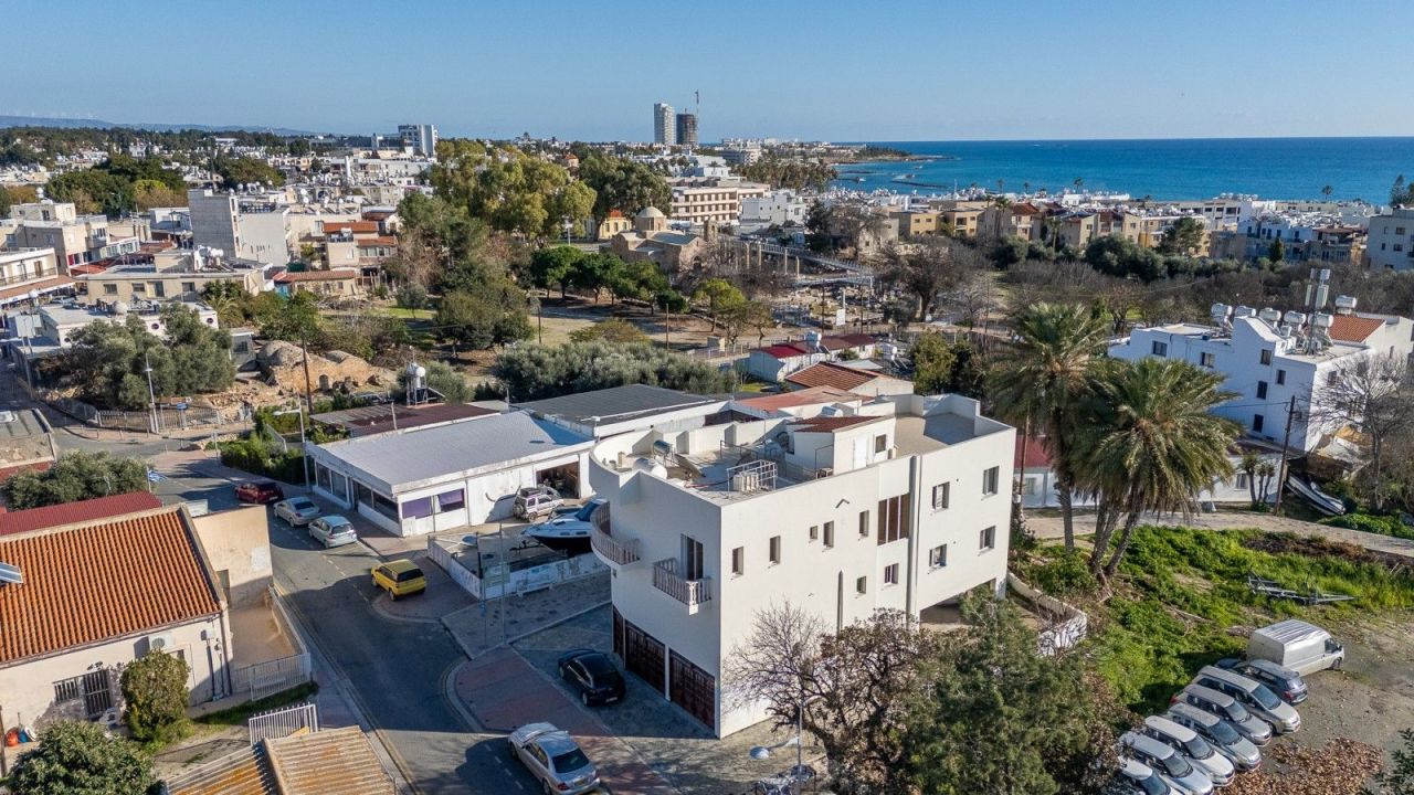 Коммерческая недвижимость в Пафосе, Кипр, 254 м² - фото 11