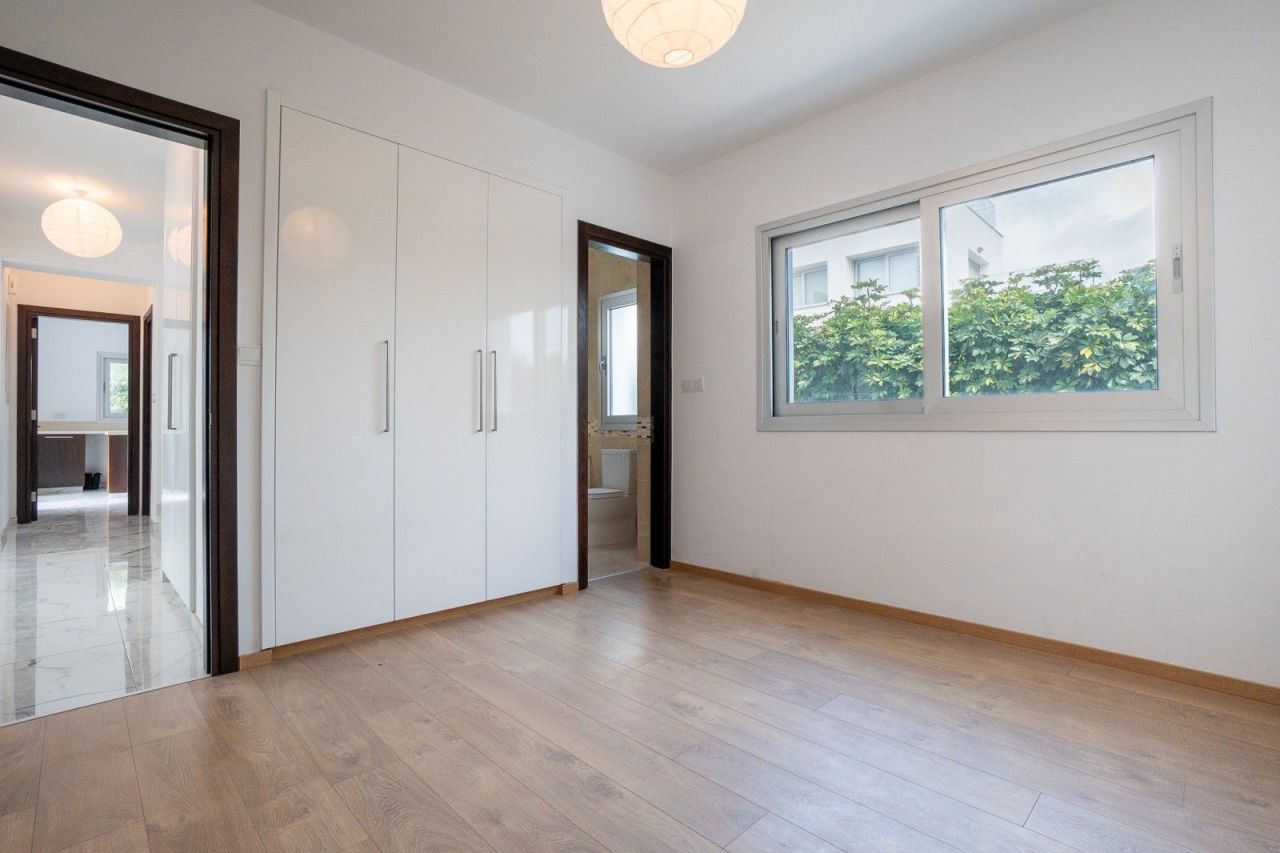 Вилла в Пафосе, Кипр, 283 м² - фото 13