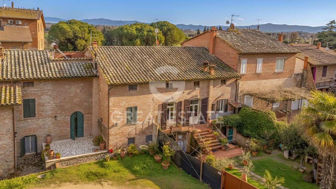 Апартаменты в Кастильоне-дель-Лаго, Италия, 283.2 м² - фото 1